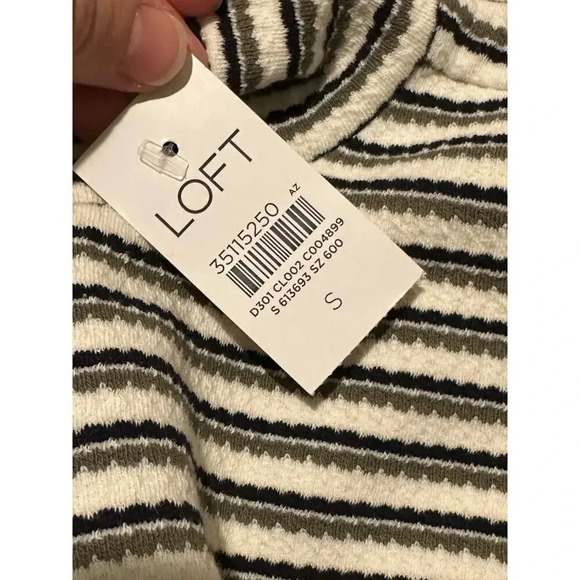 NWT Size S Loft Striped Mock Neck - Picture 4 of 5